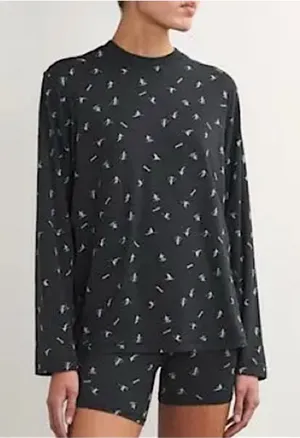 SKIMS Boyfriend Long Sleeve T-shirt in Washed Onyx Ski Print Size XL thumbnail 1