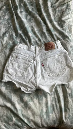 Levi's 501 White Denim Shorts thumbnail 3