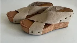 Women's Crown Vintage Tan Canvas Wedge Sandals‎ Size 6.5 M EUC thumbnail 1