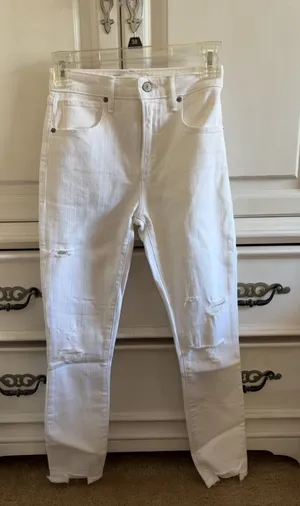 Abercrombie white Super Skinny High-Rise Ankle Jeans thumbnail 1