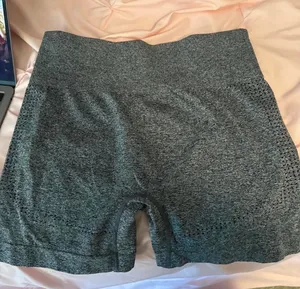 grey bike yoga gym athletic shorts Size medium thumbnail 1