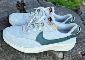 Nike Waffle Debut Vintage 'White Vintage Green' Women Shoes Size 8 thumbnail 1