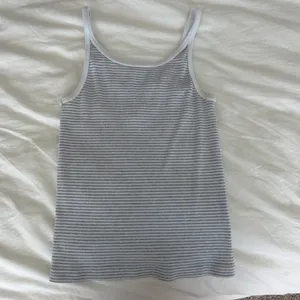 Brandy Melville Top thumbnail 2