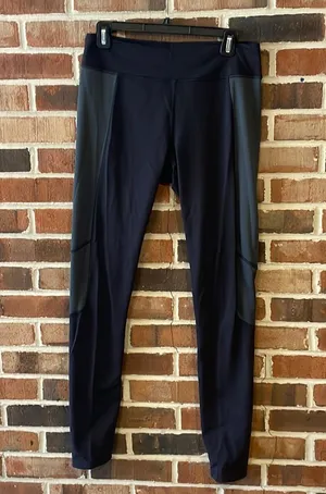 North face Black and Gray Leggings Medium thumbnail 1