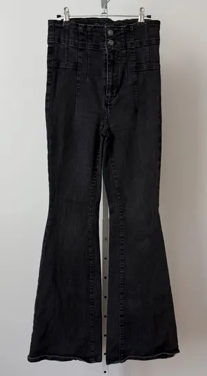 We The Free sz 30 Black High‎ Waisted Flare Jeans Bell Bottom Boho thumbnail 1