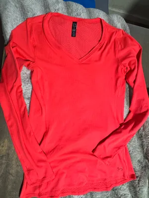 Under Armour Women’s Long Sleeve Shirt thumbnail 1