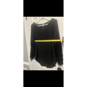 Womens APT 9 - BLACK WITH PARTIAL LACE SLEEVE Top Medium. Nightout causal date thumbnail 3