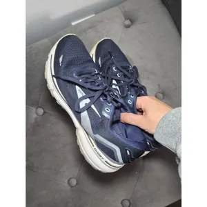 Brooks Ghost Women’s Running Shoes 9 Navy and White thumbnail 9