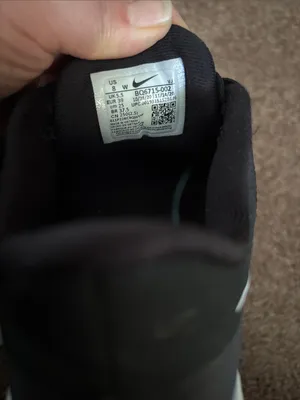 Nike Revolution Running Shoes Women’s Size 8 Black White Athletic Sneakers thumbnail 5