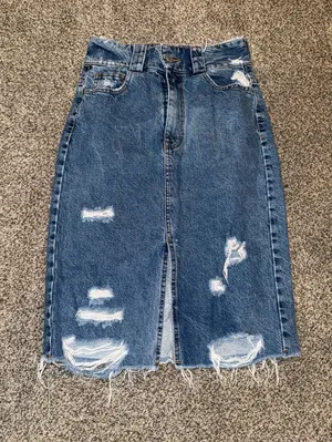 Bershka Denim Distressed Raw Hem Front Split Midi Jean Skirt Size USA 02 thumbnail 1