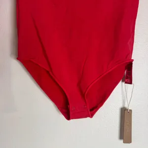 SKIMS Essential Bodysuit Women's Mock Neck Long Sleeve Red S/M thumbnail 6