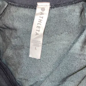 ✨Athleta Speedlight Camo Tee✨ thumbnail 5