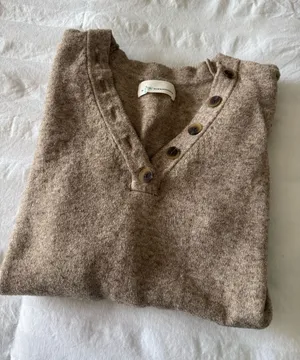 Anthropologie Sweater thumbnail 1