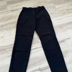 H&M Women’s Black Straight-Leg Slacks thumbnail 2