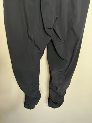 Athleta‎ Attitude Black Drawstring Ruched Joggers thumbnail 10