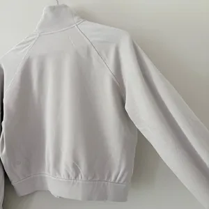 Lululemon Softstreme Pique rack Jacket Small Downtown Tan Cropped Full Zip thumbnail 12