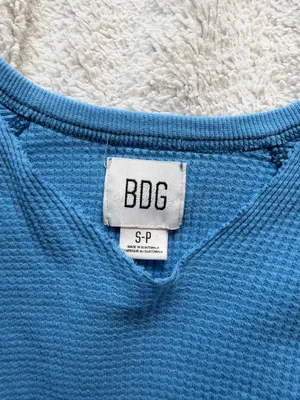 BDG Blue Cropped Long Sleeve thumbnail 2