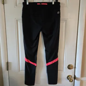 Buckle BKE Sport Black Pink Trim Active Leggings Women’s Large Stretch Zip Pocket Yoga thumbnail 2