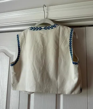 Cream vest with blue embroidery thumbnail 2