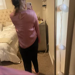 White House Black Market pink satin long sleeve blouse! thumbnail 4