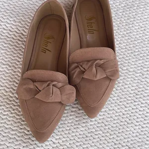 SheIn Pointed Toe Bow Loafers - Mauve/Tan Suede Style - Size 7.5 thumbnail 2