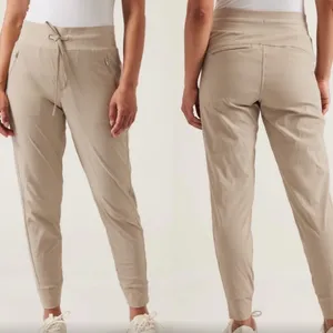 Athleta Trekkie North Joggers Khaki size 0 thumbnail 4