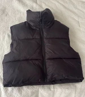 Black vest thumbnail 1