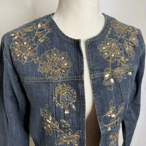 Chico’s Embroidered Sequin Open Front Jean Jacket Size 1 Chico (Med 8) Floral thumbnail 2