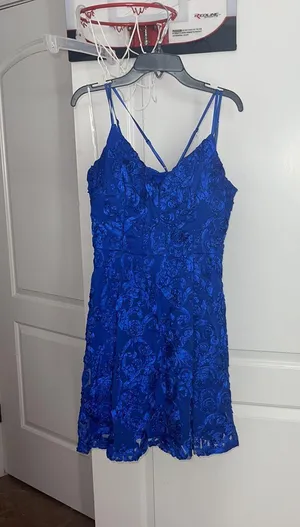 Dress thumbnail 2