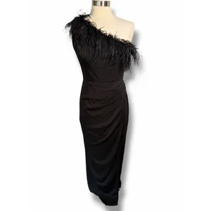 MAC DUGGAL NWT Black One Shoulder Feather Trim Gown, Size 6 ($398) thumbnail 4