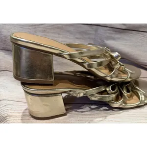 Torrid gold strappy low block-heel sandals feature delicate decorative bows 9WW thumbnail 5