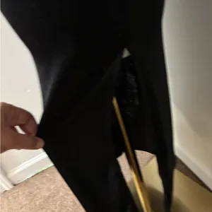 Sleeveless Black Maxi Bodycon Dress thumbnail 3