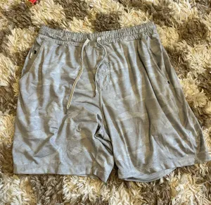 Men’s Vuori Shorts thumbnail 1