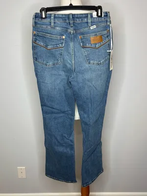 Wrangler- High Rise Bold Boot Blue Jeans thumbnail 2