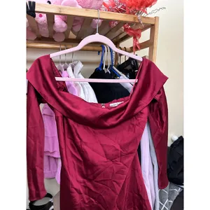 Abercrombie & Fitch Long Sleeve Off The Shoulder Satin Dress Size Small Tall thumbnail 9