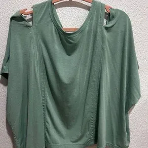 Athleta mint Green Short Sleeve Top thumbnail 1