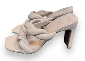 Open Edit‎ Womens Size 5.5 Beige Nude Heels thumbnail 1