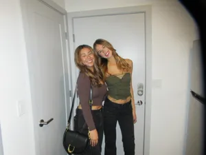 Hello Molly Green crop top thumbnail 3