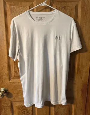 Under Armour Women’s tshirt thumbnail 1