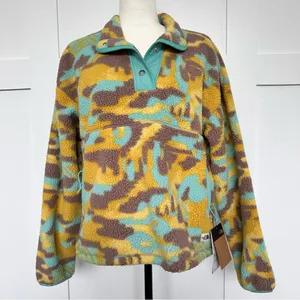 The North Face Fleece 1/4 Snap Pullover thumbnail 3