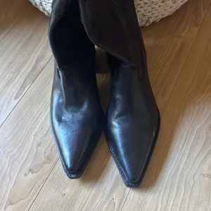 Zara Cowboy Boots thumbnail 2