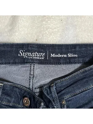 Signature by Levi Strauss & Co. Modern Slim Dark Wash Jeans - size 10 thumbnail 4