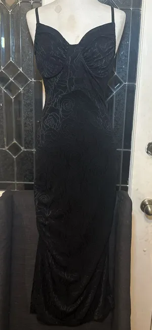 Black Rose Jacquard Midi Dress thumbnail 1