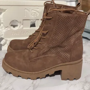 Sugar Fabians Brown Heeled Boots Size 8 | Trendy Fall Fashion Essential thumbnail 14