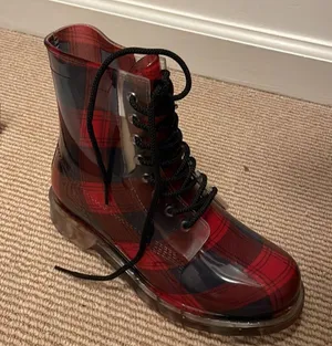 Qupid rain Boots - brand new in box thumbnail 3