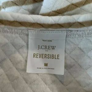 J. Crew - Beige and Cream Preppy Striped Reversible Quilted Pullover Sz M thumbnail 7