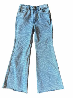 Wrangler Flare Leg Jeans Size 27x31 Wanderer High Rise Meow Laser Tiger Country thumbnail 3