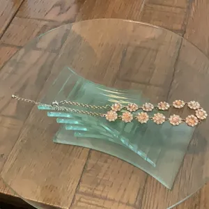 Source Unknown Elegant Gold and Pink Floral Necklace thumbnail 2