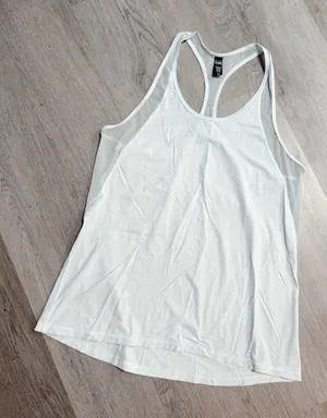 Victoria sport mesh tank top thumbnail 1