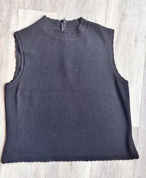 ST John Knits Sleeveless Top - Black thumbnail 1